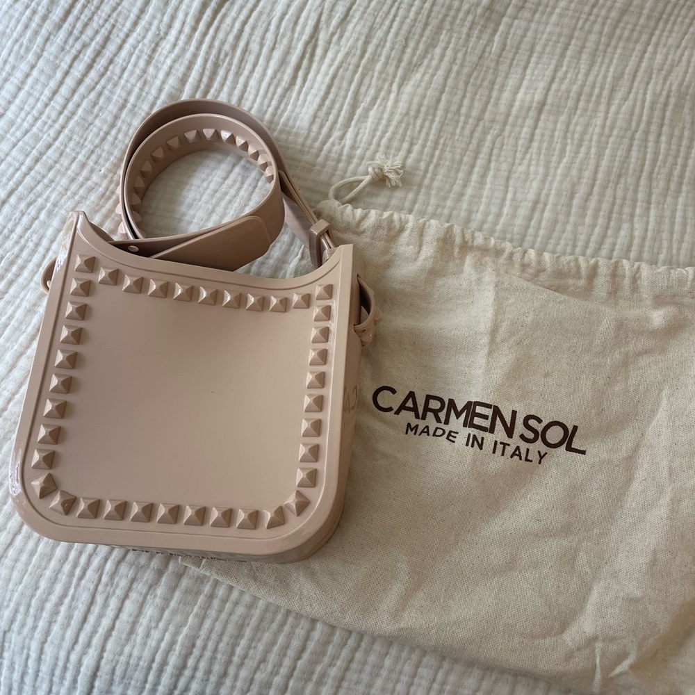 Carmen Sol small crossbody tan